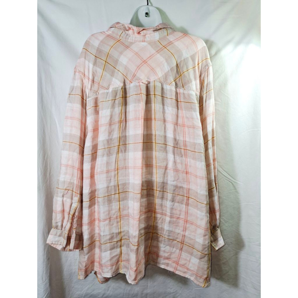 Plaid Button-Up Women's Top - Picture 2 of 4